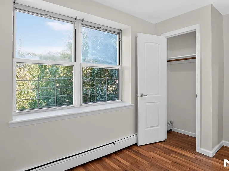 747 Essex St #3 — Photo 22
