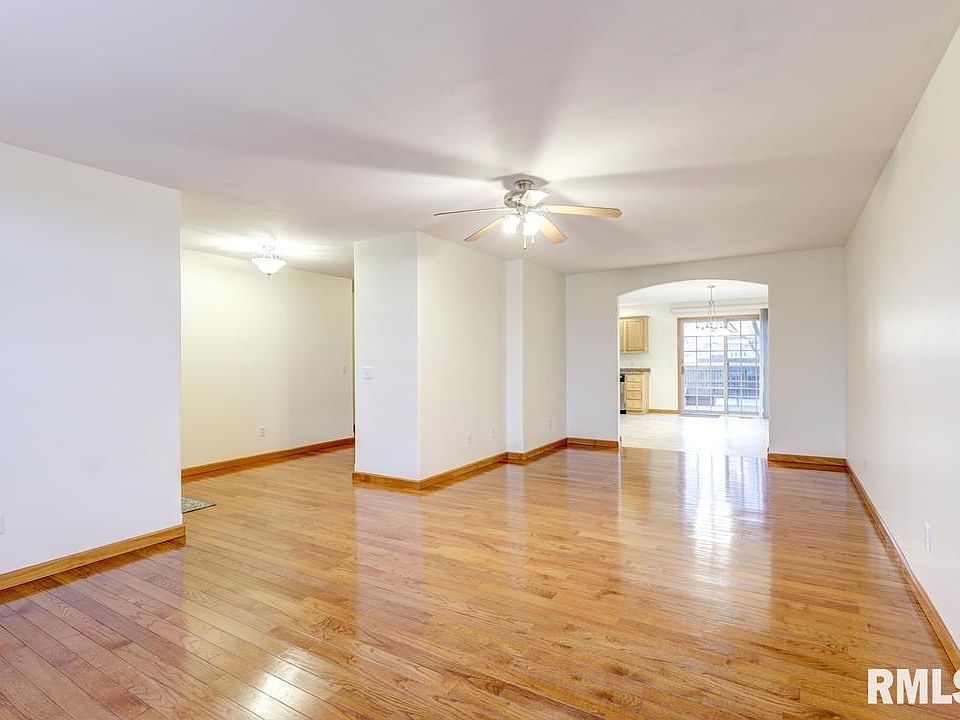 525 Willows Ave, Chatham, IL 62629 Zillow