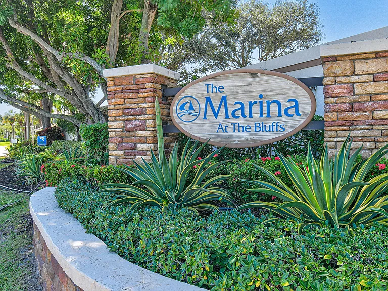 601 Seafarer Cir #304 — Photo 66
