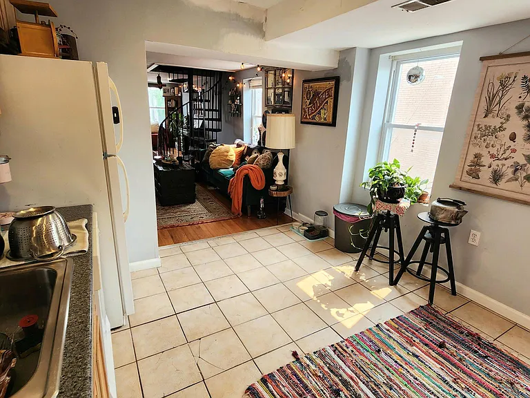 8 W Randall St #2 — Photo 10