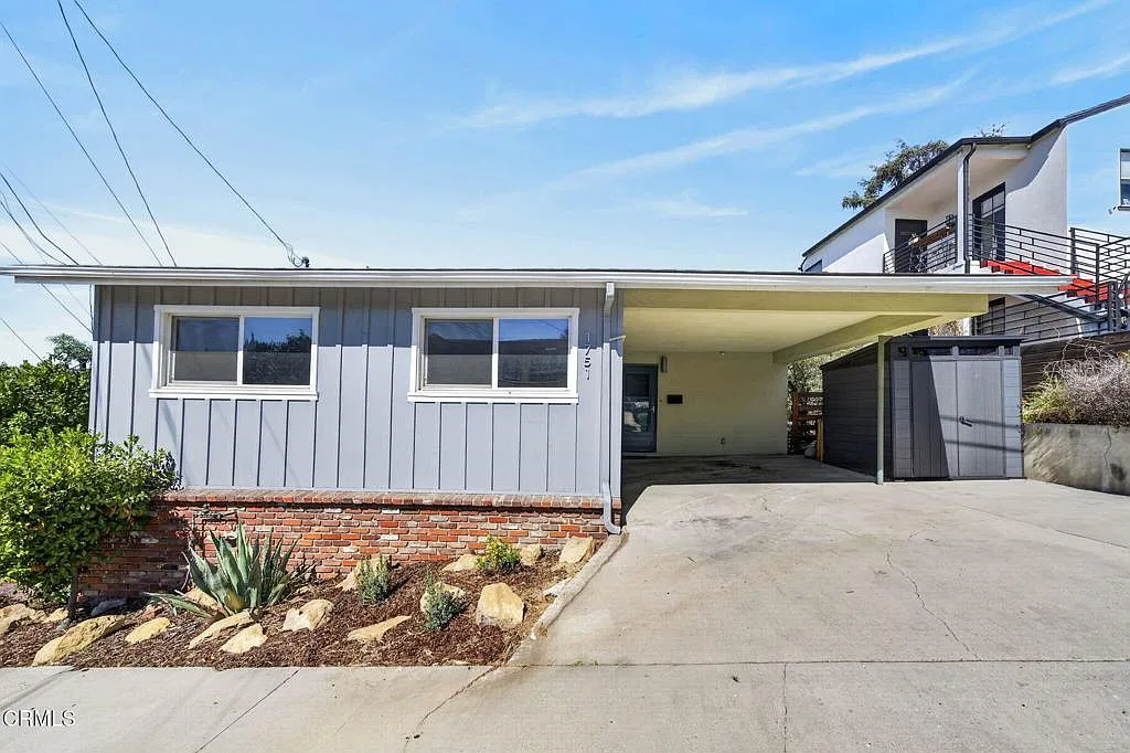 3 bed, 1.0 bath, 1013 sqft, $7,250 — Photo 1