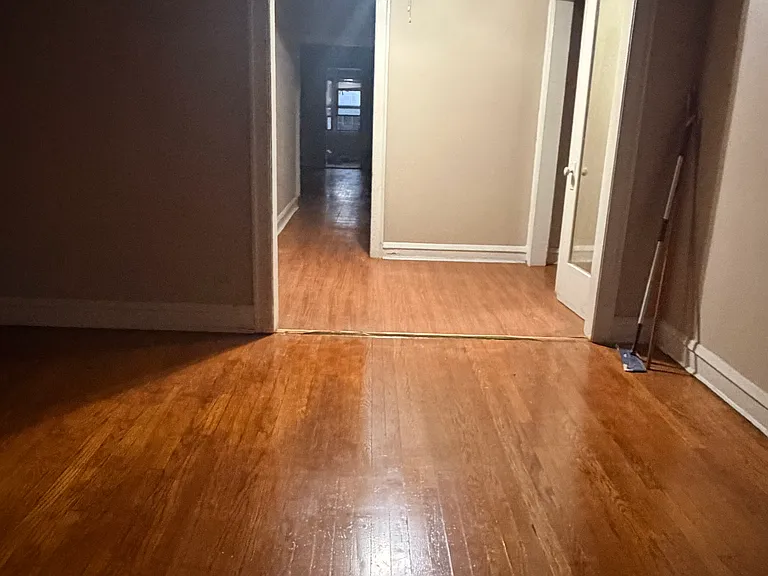 6834 S Paxton Ave #3 — Photo 5