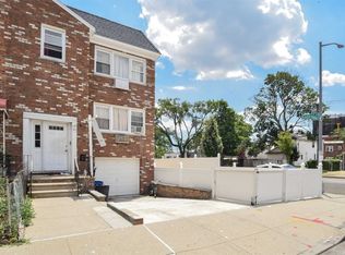 89-51 Pontiac St #1F, Queens Village, NY 11427