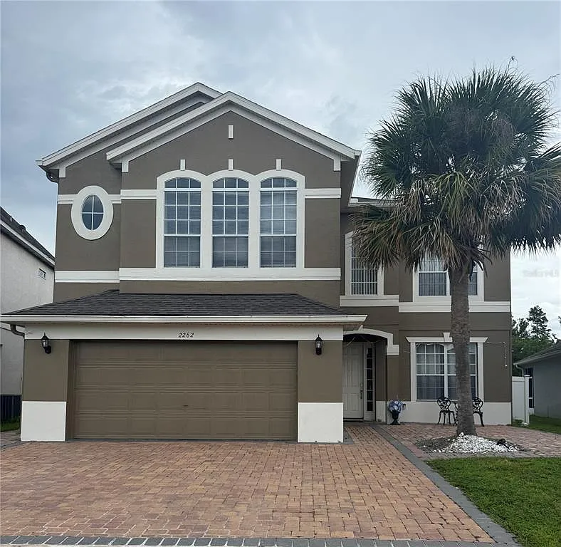 4 bed, 2.5 bath, 3057 sqft, $3,600 — Photo 1