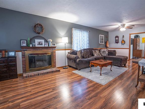 3rd image of 225 Heritage Ave