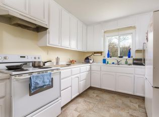 4219 Colver Rd, Phoenix, OR 97535