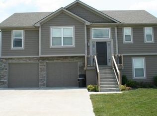 12339 Parkview Ave, Kansas City, KS 66109