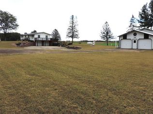 E5651 Jones Rd, Spring Green, WI 53588