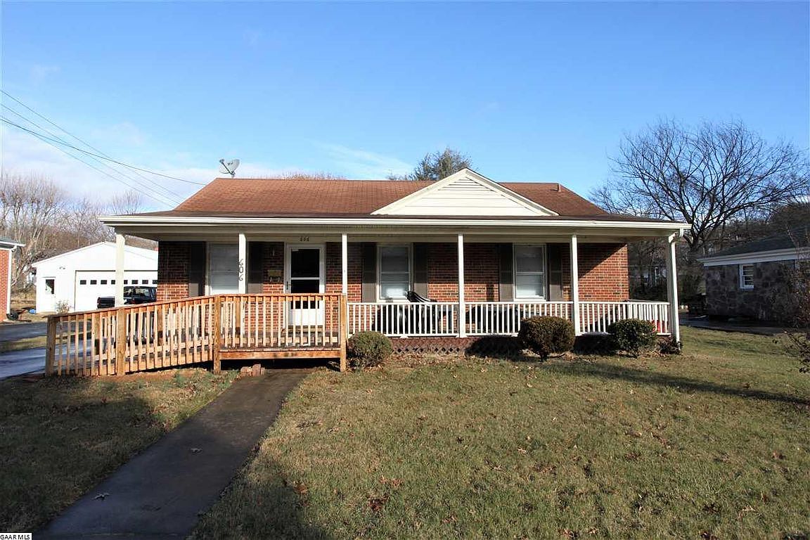606 Cherry Hill Dr, Staunton, VA 24401 | Zillow