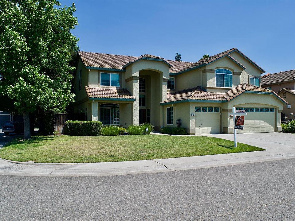 2nd image of 8725 Gladiola Way