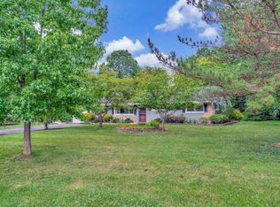 202 Woodland Rd, Mason, OH 45040