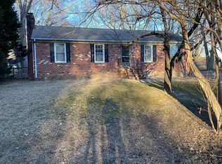 402 Sentinel Ln, Chester, VA 23836