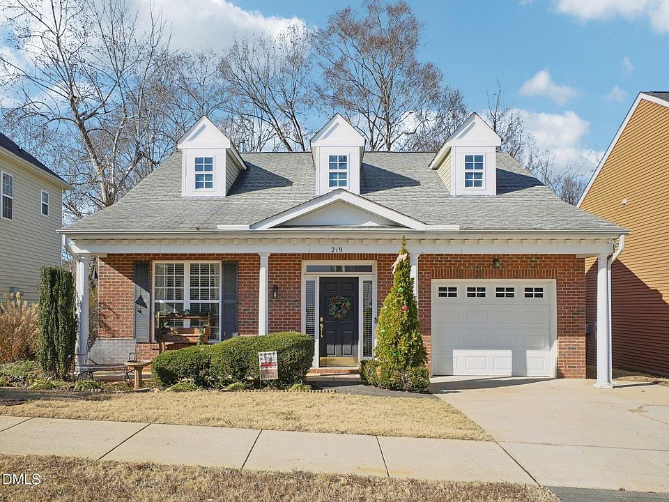 1st image of 219 Tuscarora Ln
