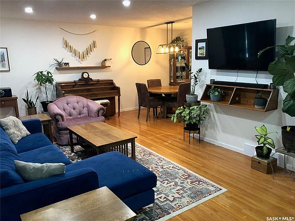 5th image of 308 Shaw STREET