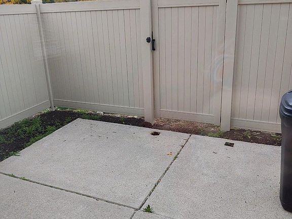 5th image of 2617 Summer Dr