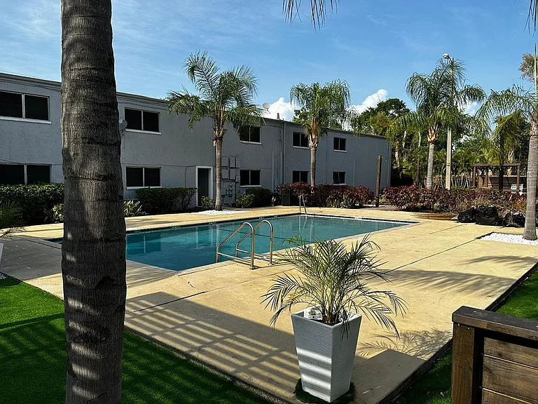 Oasis at Ballast Point — Photo 23
