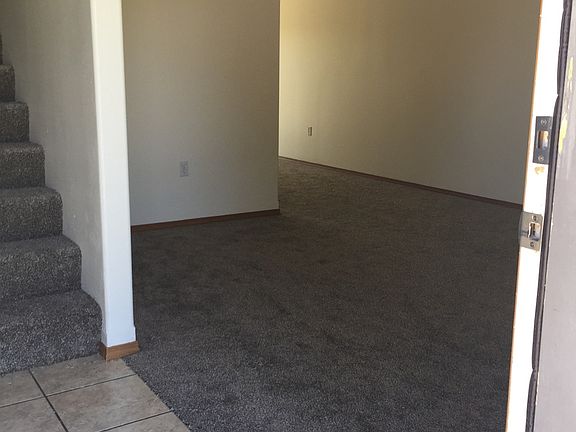 2nd image of 1364 W Lakeside Dr
