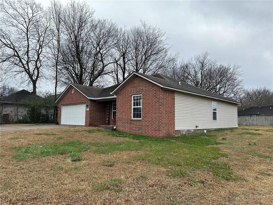 1st image of 306 Glenwood Pl