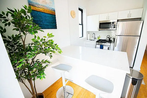 Rented by Park River | media 14