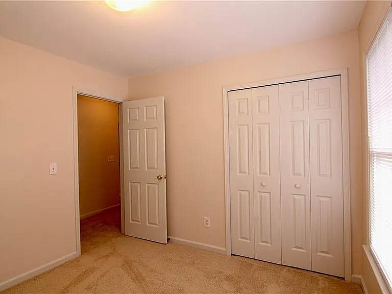 3060 Winston Terrace Ct — Photo 23