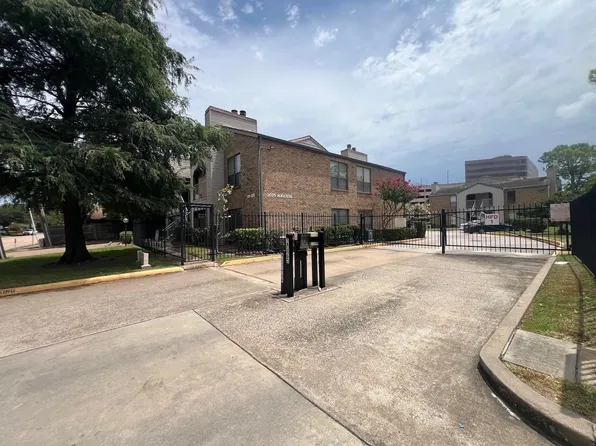 2025 Augusta Dr APT 807, Houston, TX 77057