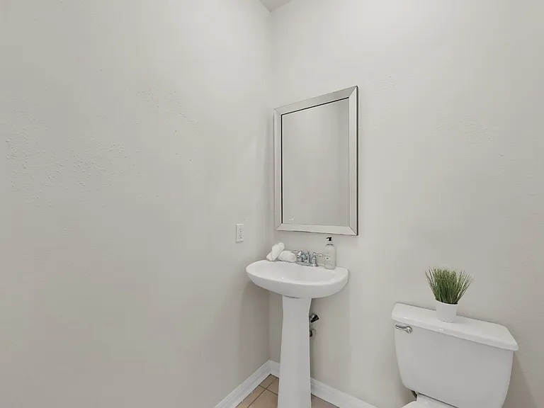 1443 Meadowhigh Ln — Photo 21