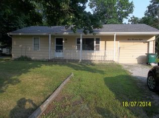 308 D St, Creighton, MO 64739