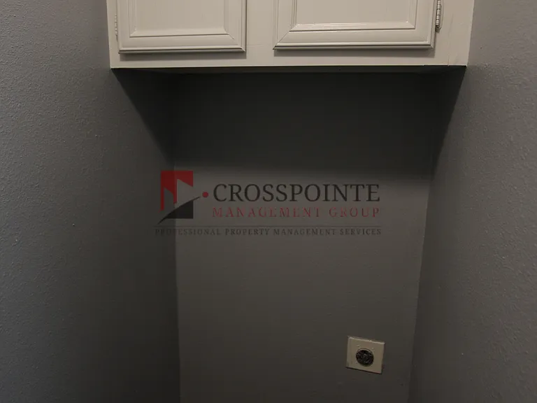 Heritage West Apartments — Photo 37