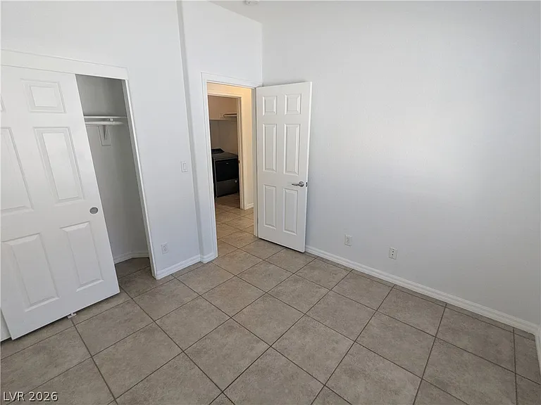 1016 Royal Plum Ln — Photo 16