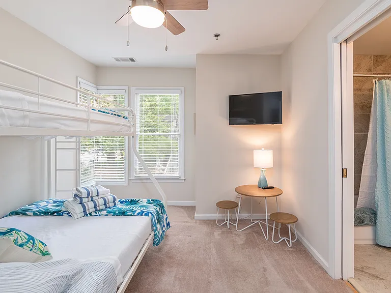 19 Lemoyne Ave #85 — Photo 19