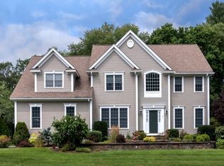 3 Sorens Way, Bedford, MA 01730