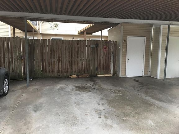 Garage for 2 Car Parking