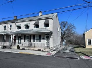 31 1/2 S Front St, Coplay, PA 18037