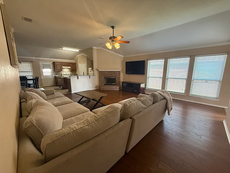 4206 Beryl Ln — Photo 6