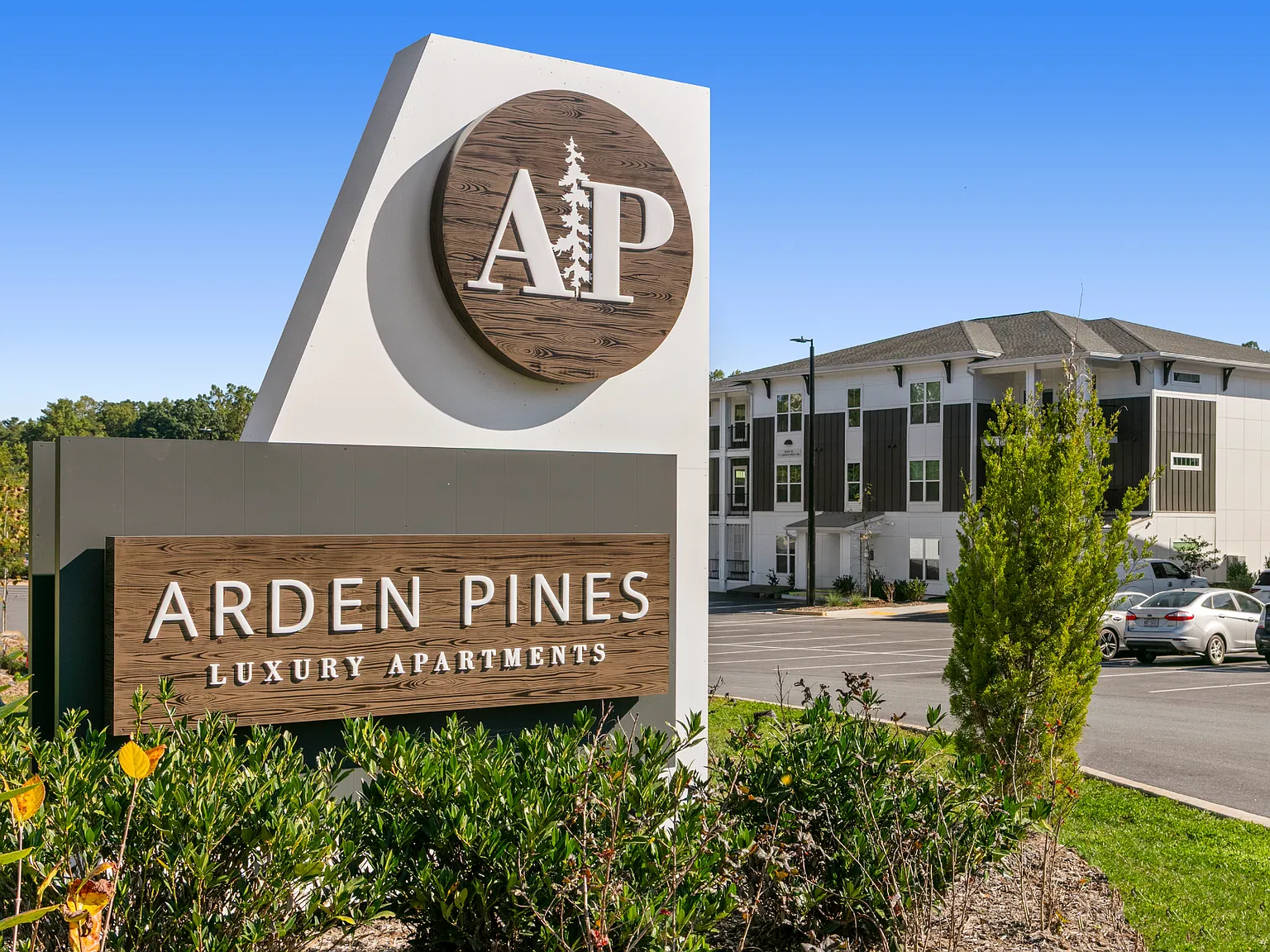 Arden Pines Luxury Apartments — Photo 3
