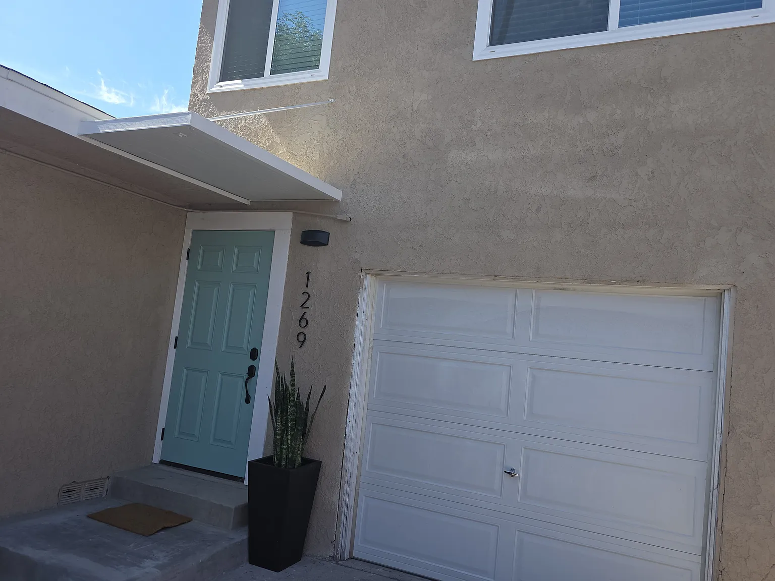 2 bed, 750 sqft, $2,350 — Photo 3