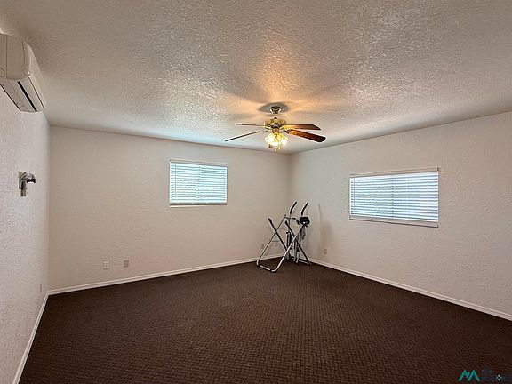 4th image of 1206 S San Miguel St