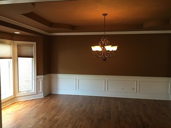 3rd image of 10746 S Wentworth Dr