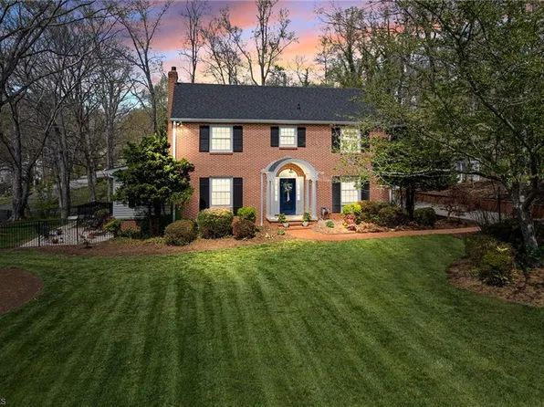 211 Dutchman Creek Rd, Elkin, NC 28621