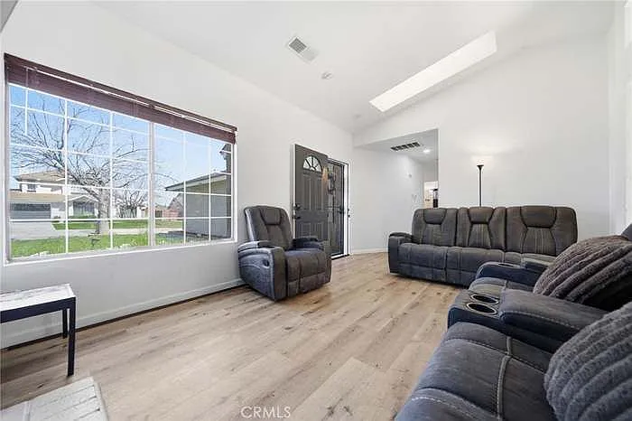 130 Mountainside Dr — Photo 4