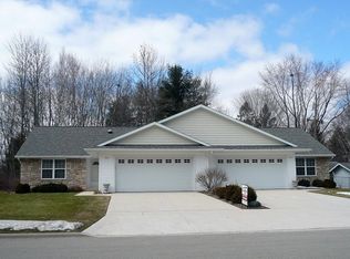 943 Harwood Ave, Green Bay, WI 54313