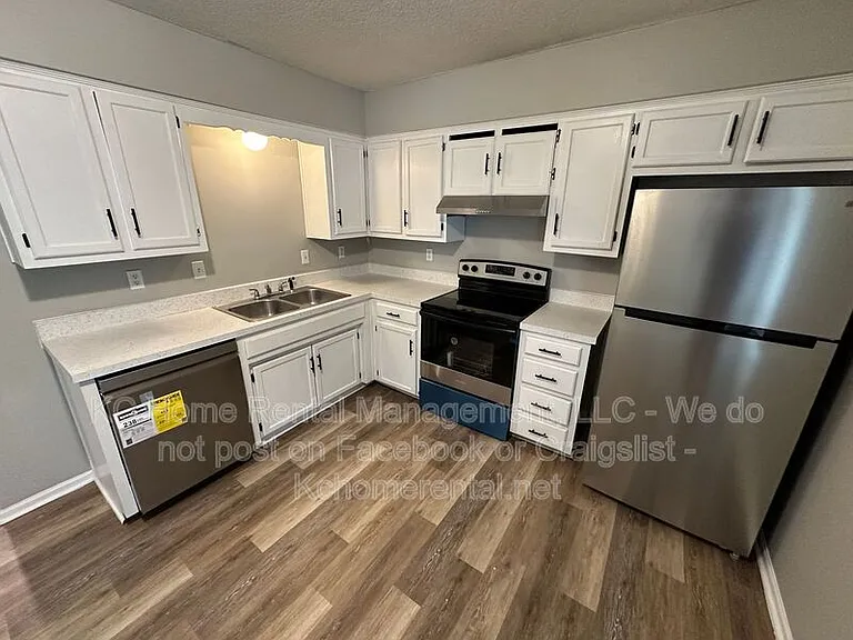 211 NW Barr Rd #C — Photo 5