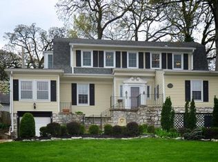 450 W Jackson Rd, Saint Louis, MO 63119