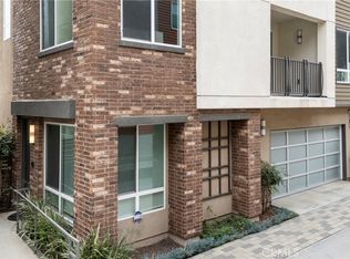 809 Brickyard Ln, Costa Mesa, CA 92627