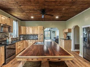 602 2nd St, Chattanooga, OK 73528