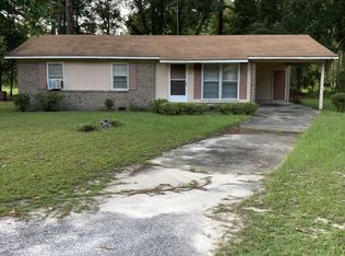 93 Kings Dr, Willacoochee, GA 31650