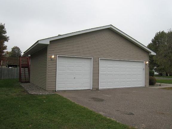 4th image of 3739 227th Ct NW
