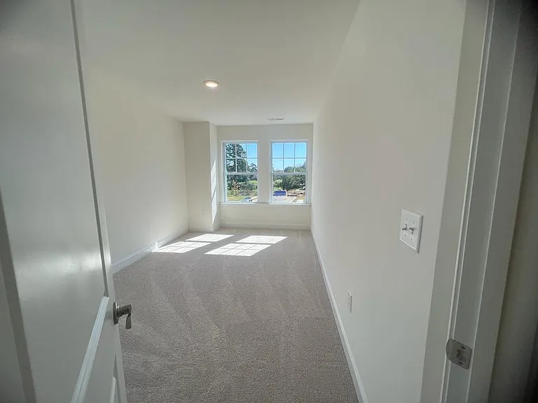 114 Wildflower Cir — Photo 11