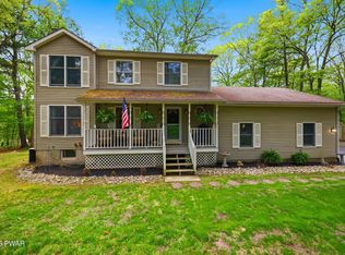 116 Oak Ridge Dr, Milford, PA 18337