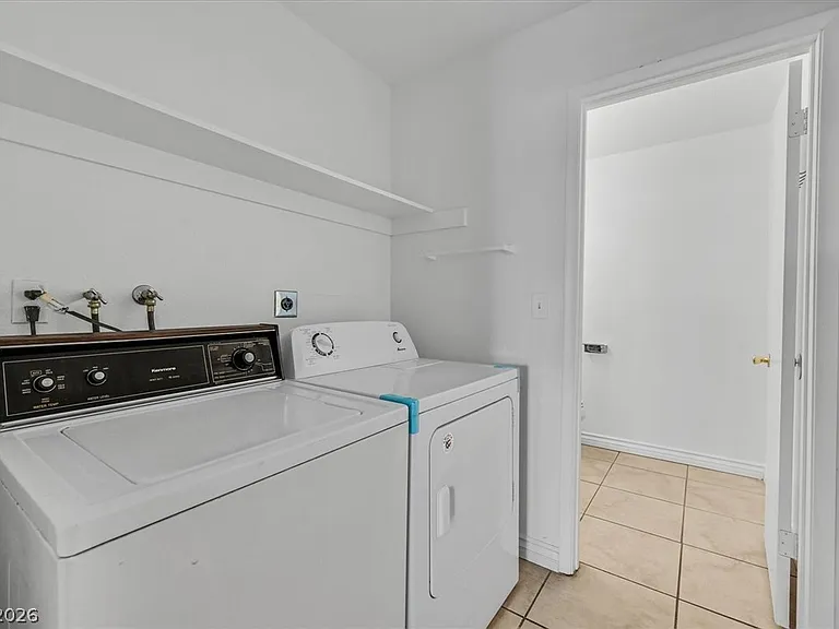 4474 Buena Vista Dr — Photo 21